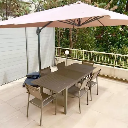 Sweet Home+terrasse De 60m2 ,2 Mn From Croisette Daire Cannes