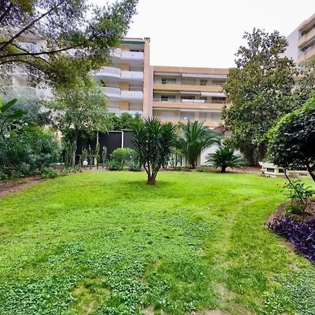 Sweet Home+terrasse De 60m2 ,2 Mn From Croisette Cannes